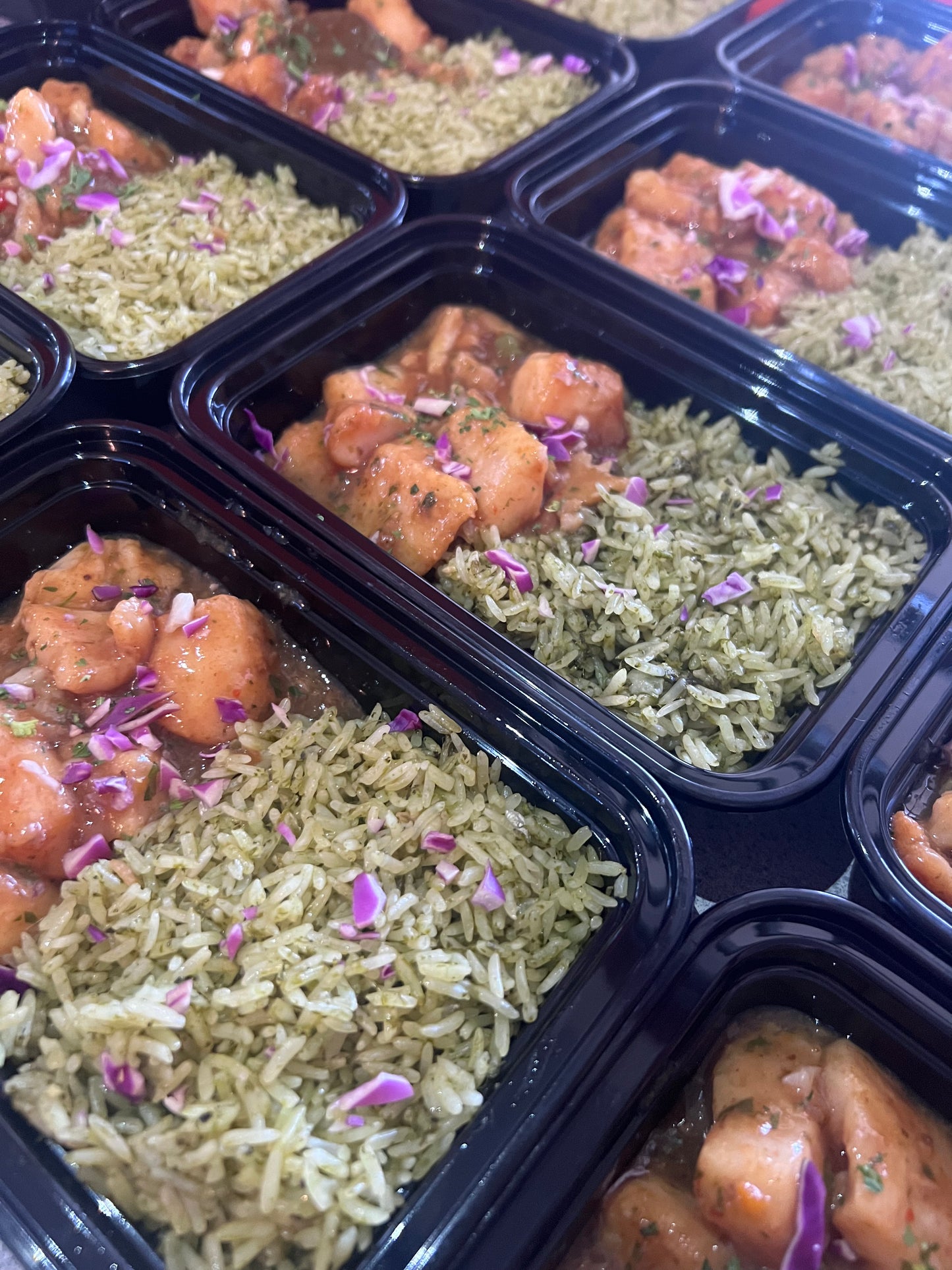 Arroz verde con Mero en salsa criolla