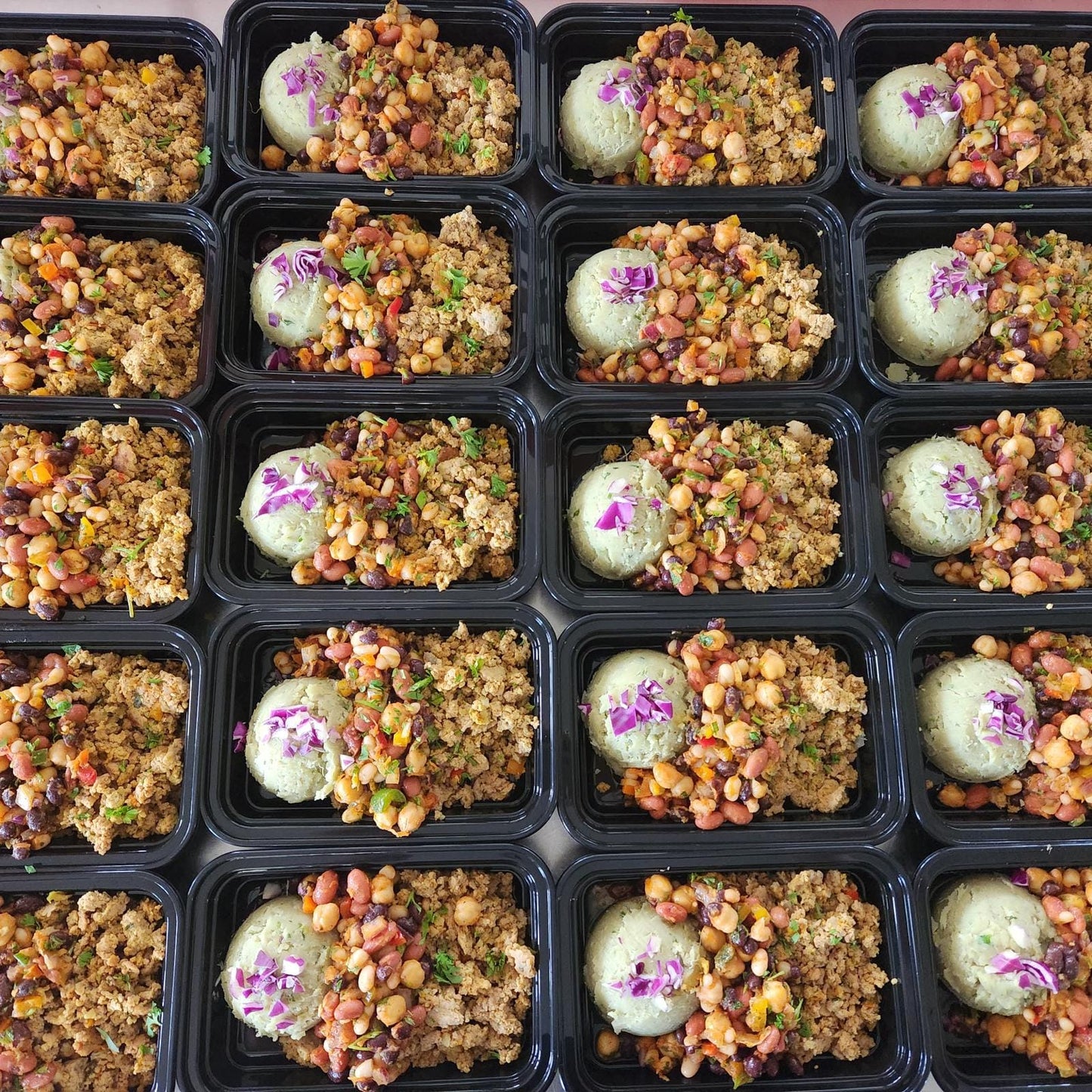 Molida de Pavo con Majado batata y Ensalada de granos