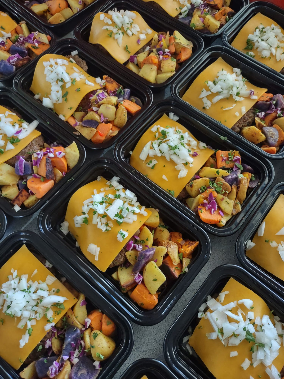 Cheese Sliders con Papas Tri-color