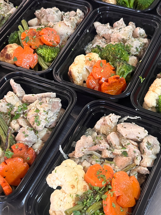 Pollo al ajillo con Vegetales salteados