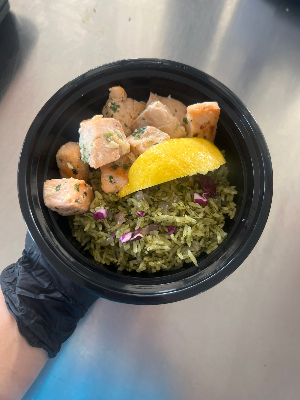 Arroz verde con Salmon Bites