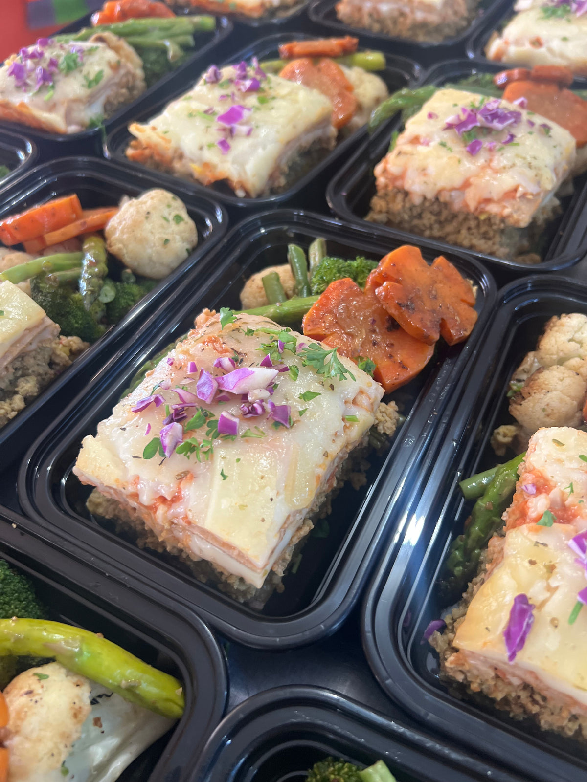Piñana de pollo con Vegetales salteados