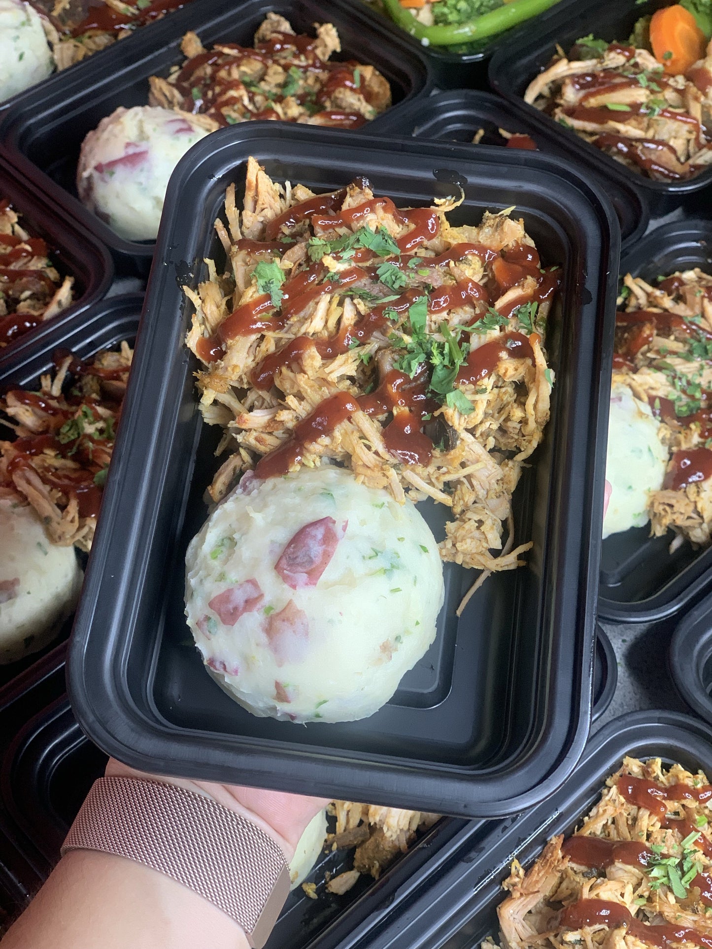 Pulled Pork con BBQ acompañado  Majado de Papa